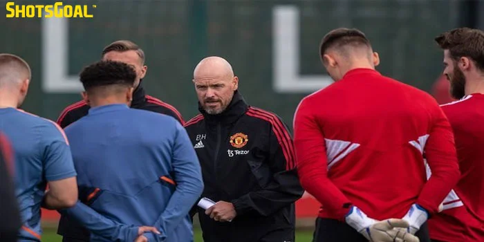 Manchester United Akan Menghadapi Tim Agen Bebas di Carrington